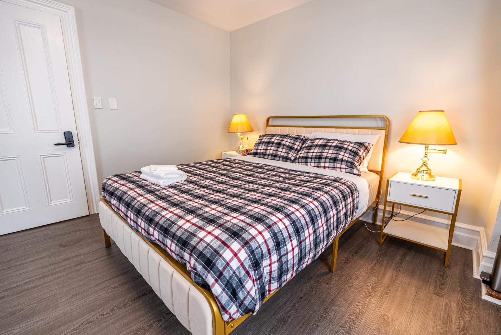 Atlantic Pub & Hotel Glen Robertson 외부 사진